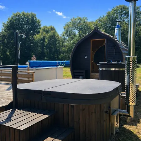 Raya Sunshine Wellness Retreat - Hot Tub & Sauna Holiday home