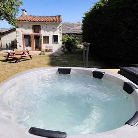 Holiday home Raya Sunshine Wellness Retreat - Hot Tub & Sauna *